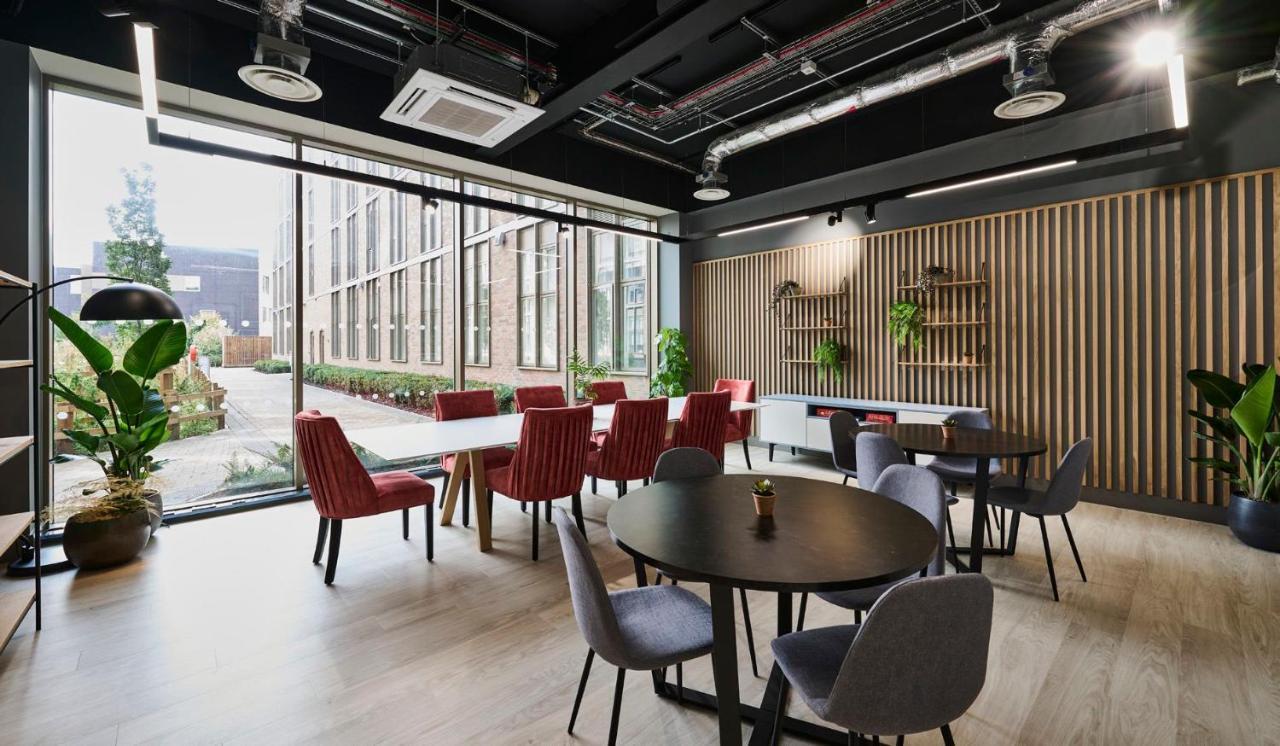 For Students Only The Oaks In Coventry Apartment Екстериор снимка