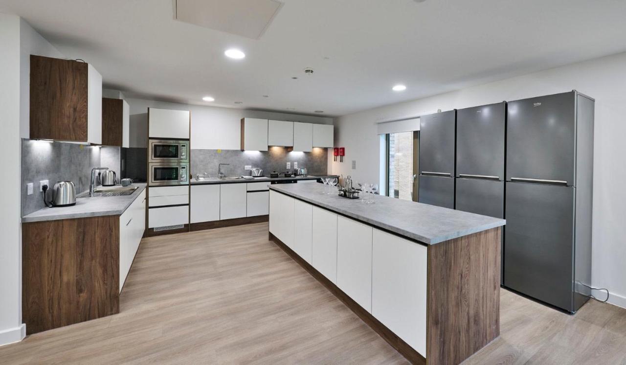 For Students Only The Oaks In Coventry Apartment Екстериор снимка