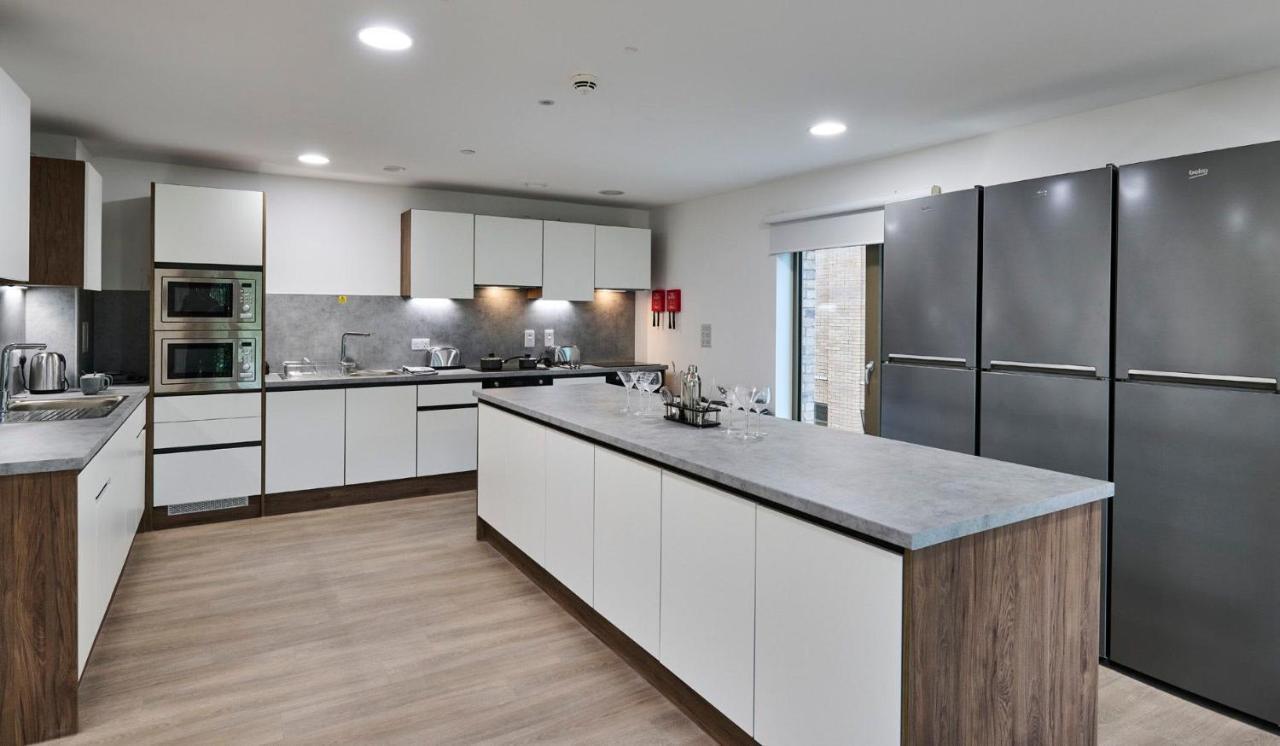 For Students Only The Oaks In Coventry Apartment Екстериор снимка