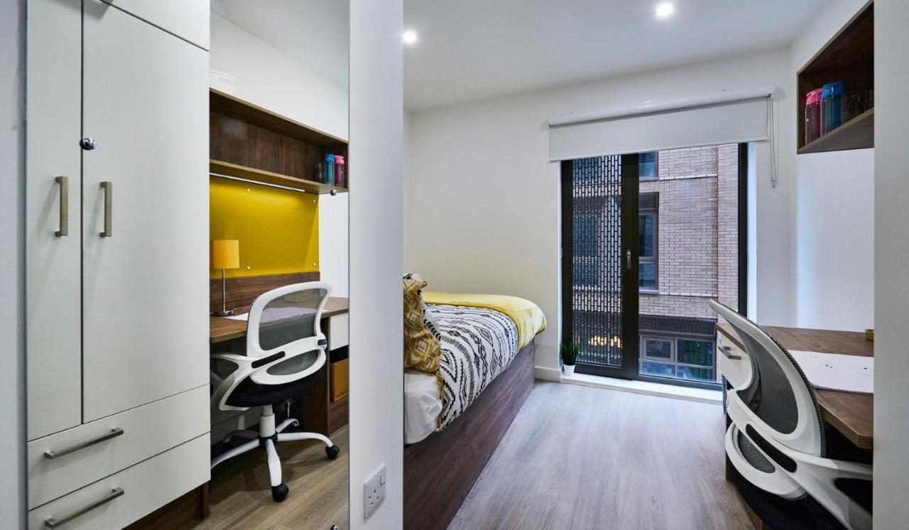 For Students Only The Oaks In Coventry Apartment Екстериор снимка