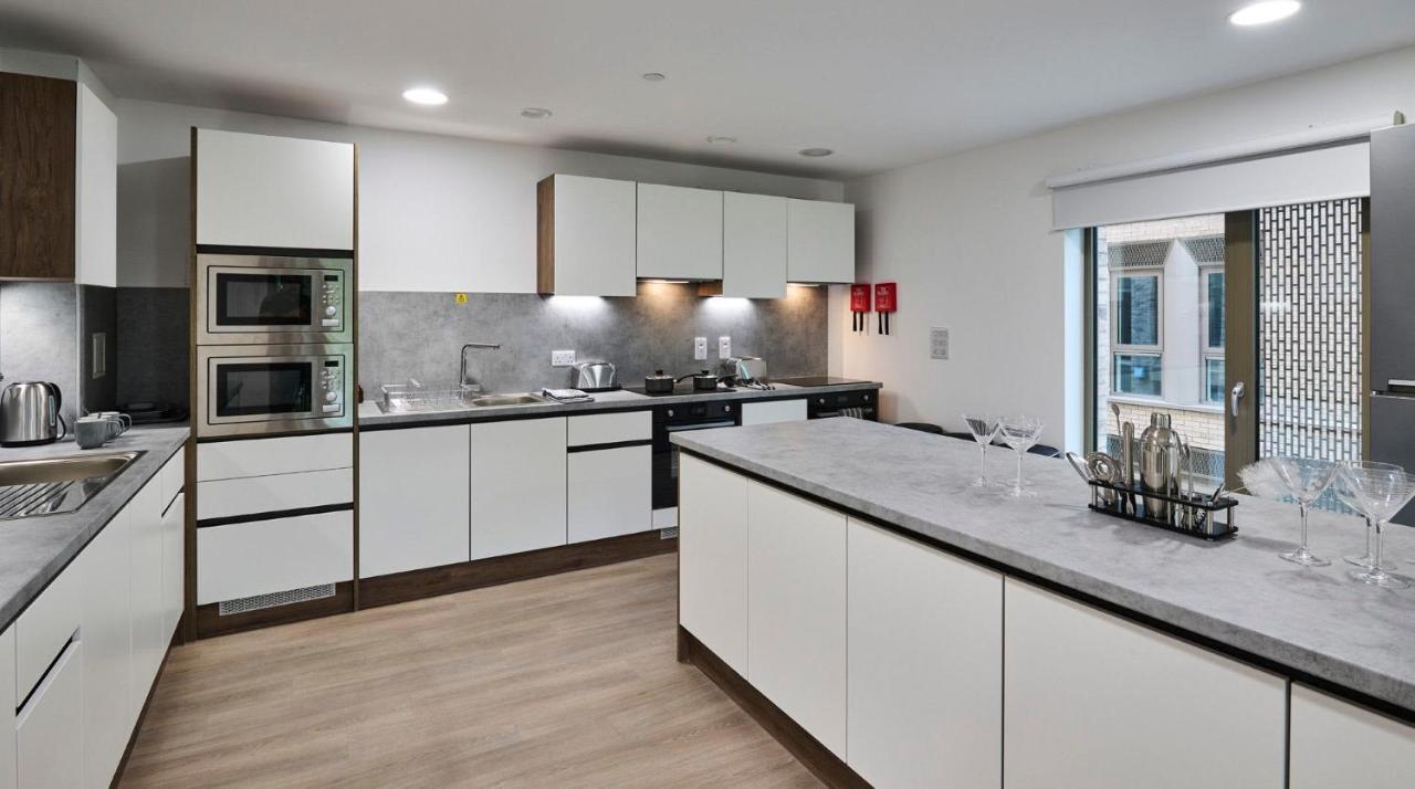 For Students Only The Oaks In Coventry Apartment Екстериор снимка