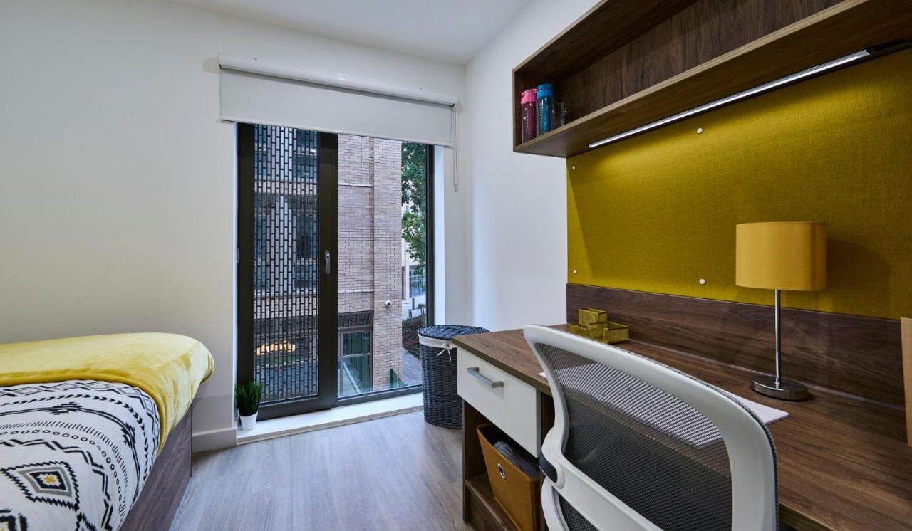 For Students Only The Oaks In Coventry Apartment Екстериор снимка