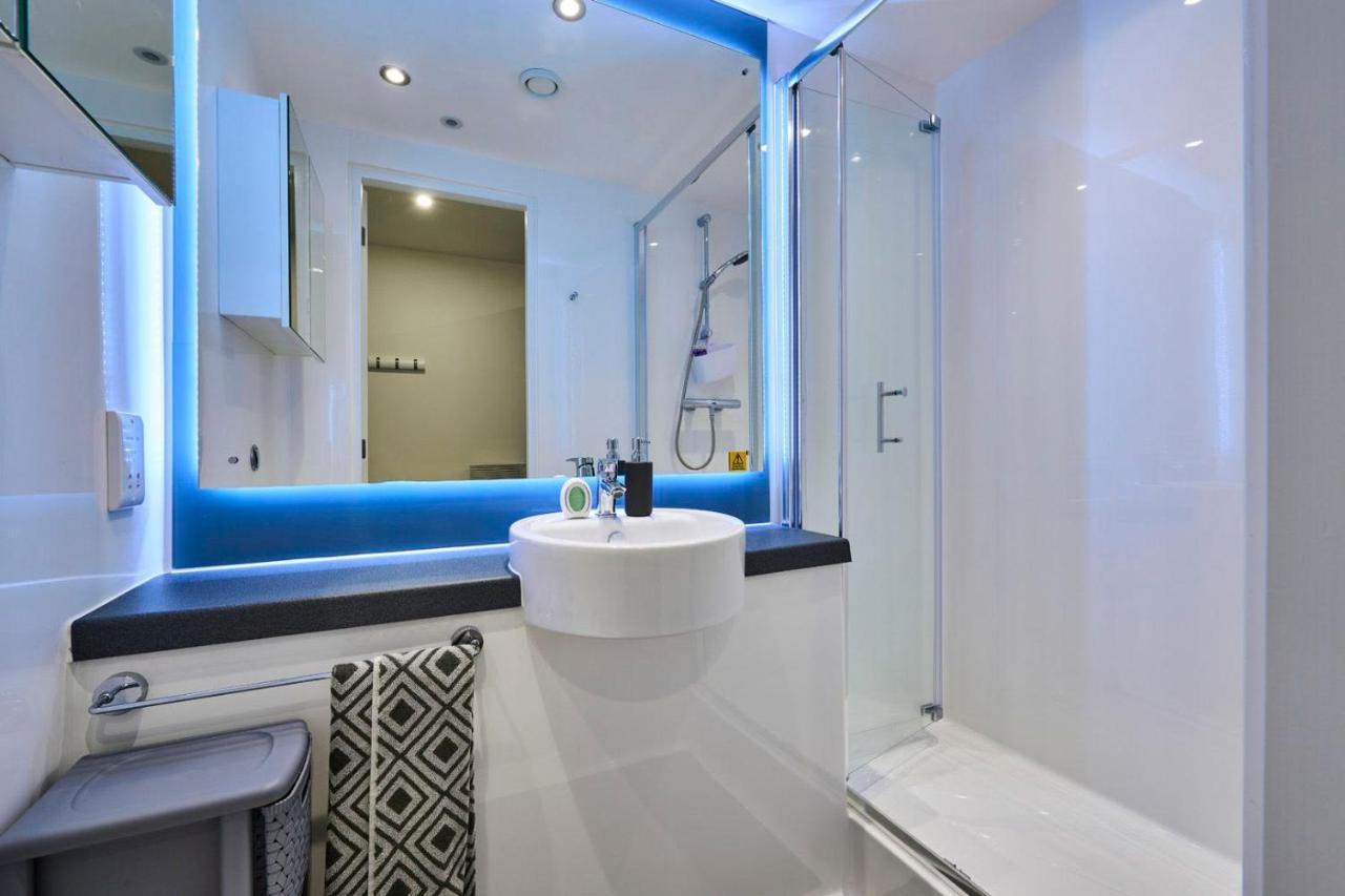 For Students Only The Oaks In Coventry Apartment Екстериор снимка