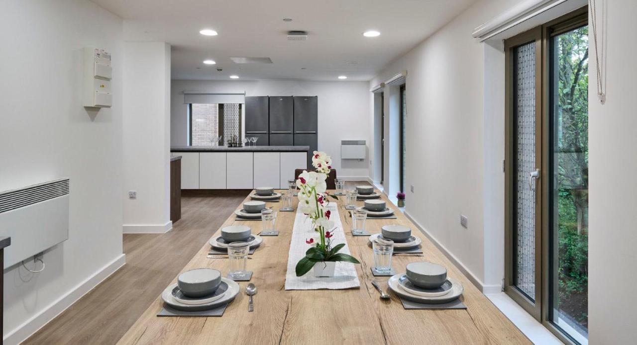 For Students Only The Oaks In Coventry Apartment Екстериор снимка