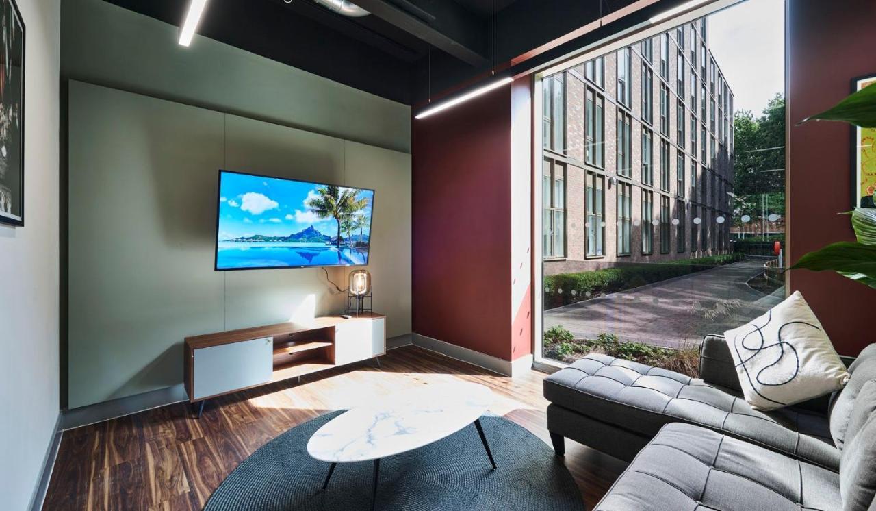 For Students Only The Oaks In Coventry Apartment Екстериор снимка
