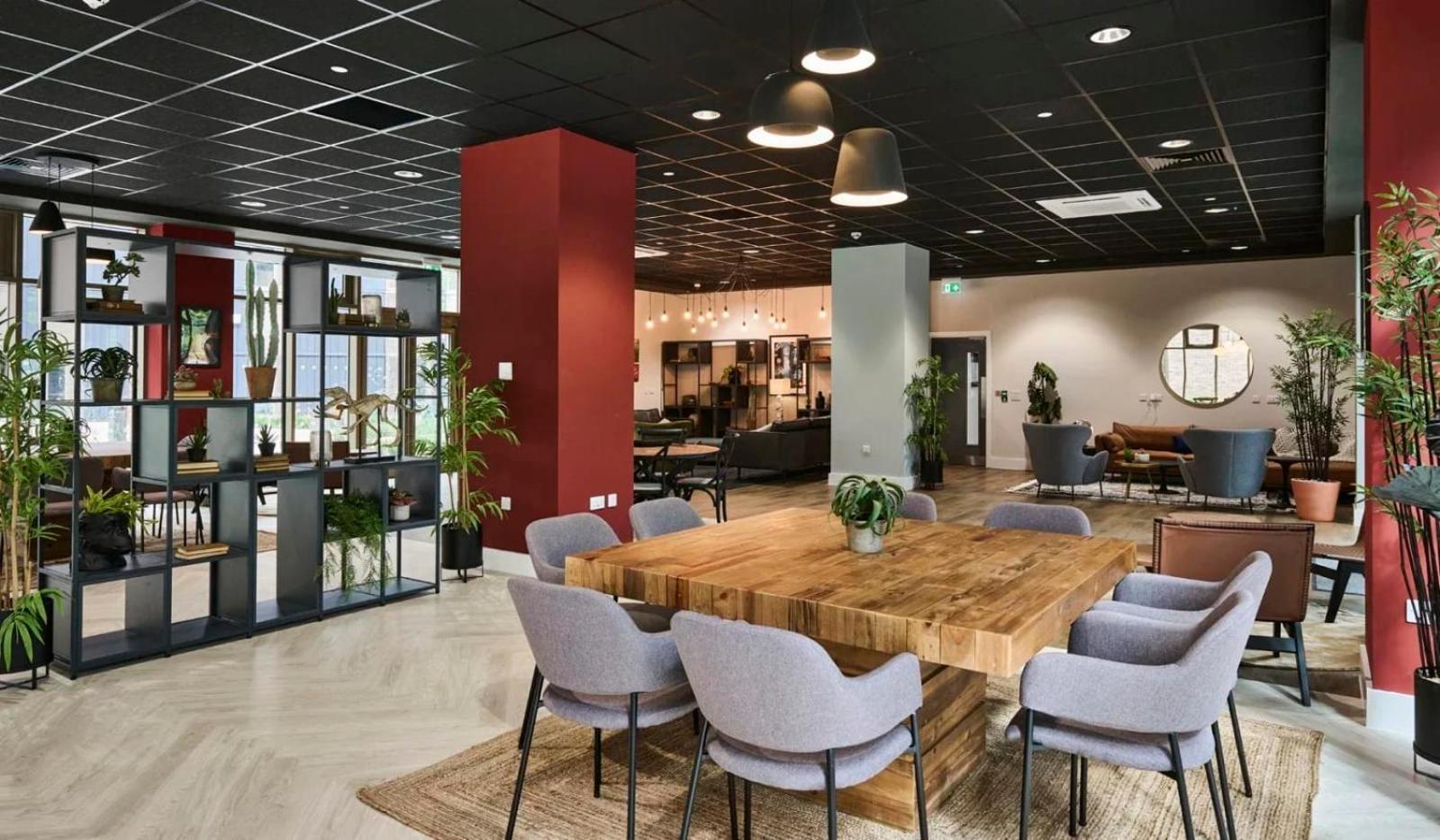 For Students Only The Oaks In Coventry Apartment Екстериор снимка